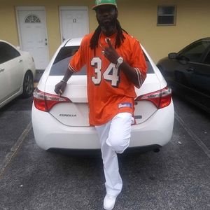 Meet your Posher, Gregory